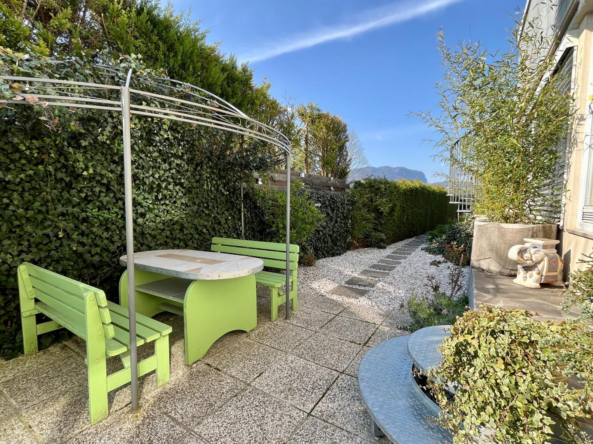 Garden Paradise Bled Apartments - Garden, Pond And Castle View 客房 照片